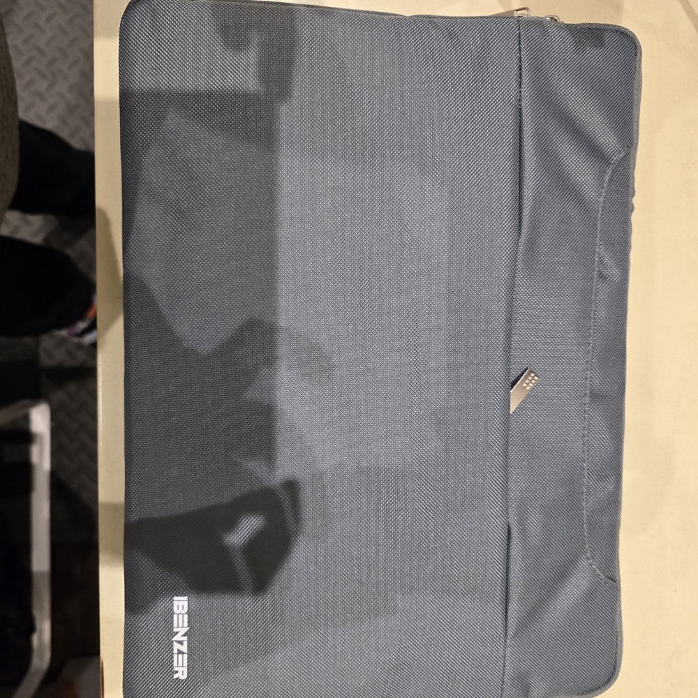 Benzer Gray Laptop Sleeve